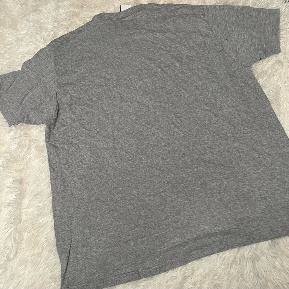 NWT The Office Shrute Farms gray tee - Picture 7 of 9